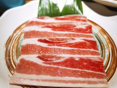 厚切五花肉-明洞阿姨·韩式酱蟹烤肉·创意料理(三元桥店)