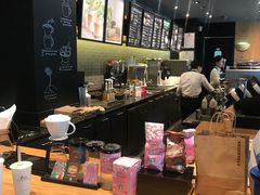 -星巴克(宁波东门银泰店)