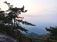 -罗田薄刀峰风景区