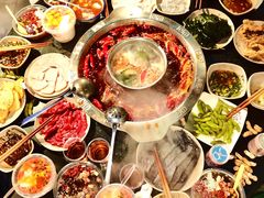 -洞亭火锅(防空洞总店)