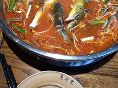 -快活林酸汤鱼鲜品火锅店(甲秀楼店)