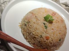 招牌虾仁酸菜炒饭-桂满陇·锦绣江南(益田广场店)