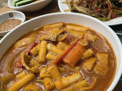 -喇喇排骨火锅·传统韩式脊骨汤(望京西园总店)