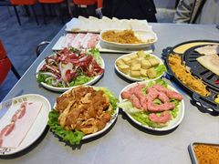 -盛辛巴·东北炭火烤肉(托乐嘉店)