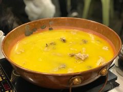 -鲜入围煮花胶鸡海鲜火锅