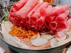 部队锅-MI WU FACTORY米屋美食工厂餐厅(绿地店)