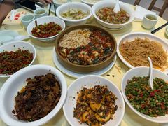 -笨罗卜浏阳菜馆(龙华鹏润达店)