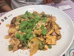-拿渡·水煮鱼麻辣香锅(王府井奥莱·香江小镇店)