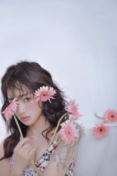 -喜爱高定婚纱摄影