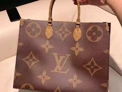 -LV路易威登(时代广场店)