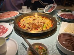 -小天鹅火锅·一线江景洪鼎旗舰店(洪崖洞店)