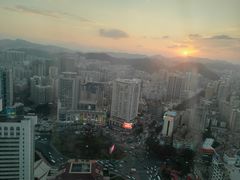 -世贸旋转自助餐厅(360°高空观景店)