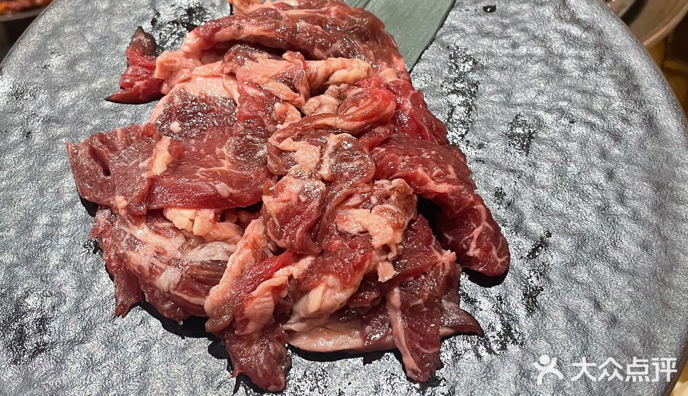 南京这家洞穴风烤肉店百吃不厌