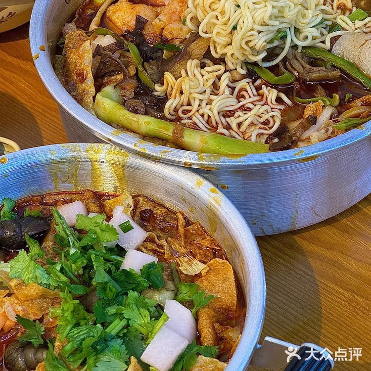 武汉首创｜又想吃麻辣烫又想吃螺蛳粉的爱好者天堂！