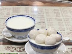 -周大娘牛乳(旧寨古村总店)