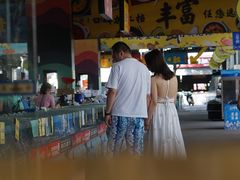 -三亚火车头万人海鲜广场