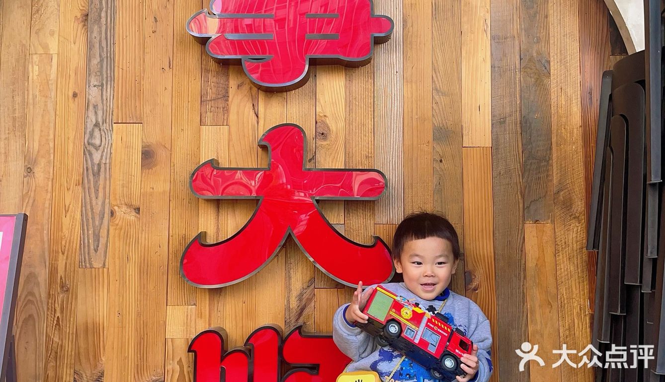 烤肉自助宝藏店！来三次才吃到！还有无限炸鸡