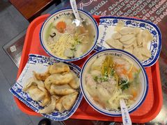 -长人馄饨铺(解放街店)