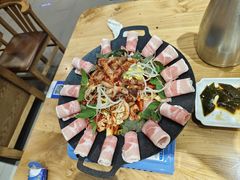 -青瓦餐厅·生鱼片·韩园烤肉(西塔店)