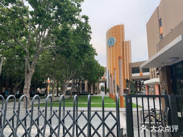 山东省青岛第二中学(江西路分校)图片