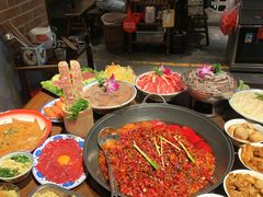 -萍姐火锅·公路夜市(武汉首店)