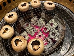-山川小町·极番烧肉(新地假日广场店)