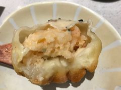 鱼籽鲜虾小馄饨-陈家生煎(世茂双子塔店)