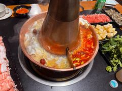 -果松木炭酸菜铜火锅·外婆参鸡汤