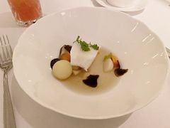 法国银鳕鱼配炖煮蔬菜和黑松露-Jean Georges