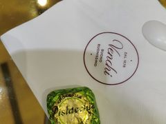 -VENCHI 闻绮(北京国贸商城店)