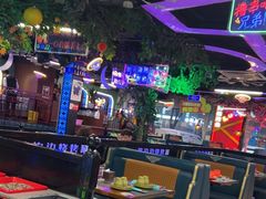-路边边地标烧烤·川菜·小龙虾·音乐酒馆(良乡长虹店)