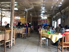 大堂-幽优农庄·森波拉特色本地农家菜