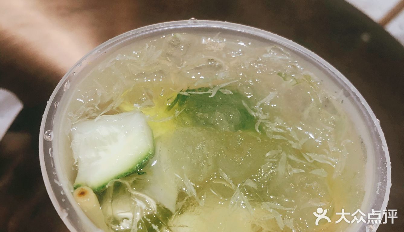 这个夏天属于喜茶——“暴风冰球”