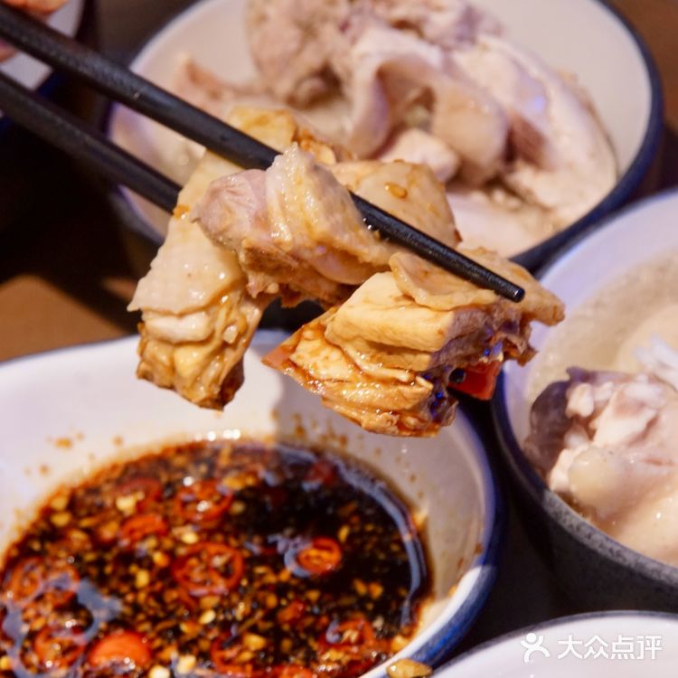昆明恒隆牛马们为了吃上这家椰子鸡是有多拼