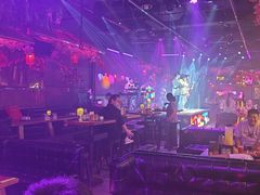 -喜鹊音乐酒馆(西街店)