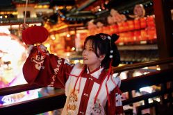 -汉仪华裳汉服馆(打浦桥店)