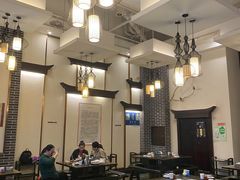 大堂-仁虎老火锅(黄泥磅店)