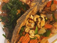 -Dang restaurant (patong phuket)