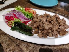 土耳其特色纯牛肉配米饭-梅夫娜土耳其餐厅.清真HALAL