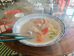 -霆记海鲜·只为这碗面(滨江店)