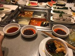 -海底捞火锅(金山百联店)