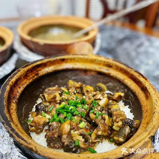 红星光发煲仔饭(文海店)