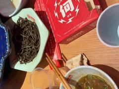 -何师傅美蛙鱼头(汉街店)