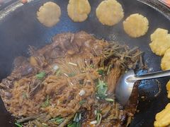 -炖四方东北铁锅炖·烧烤小龙虾(中豪国际店)