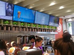 -CoCo都可(湖滨银泰店B区店)