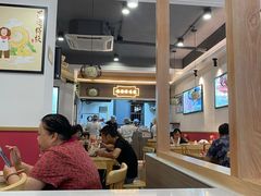 大堂-八二小区抄手(三友路店)