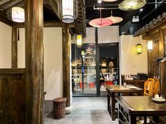 -聚汇三少·龙虾·中餐厅(莫邪路新天地店)