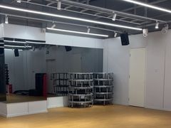 -乐刻运动健身·铁馆(红唐购物中心店)