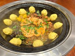-万里闯关东铁锅炖菜馆(吉林大路店)
