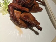 古法烧乳鸽-惠食佳(滨江大公馆店)